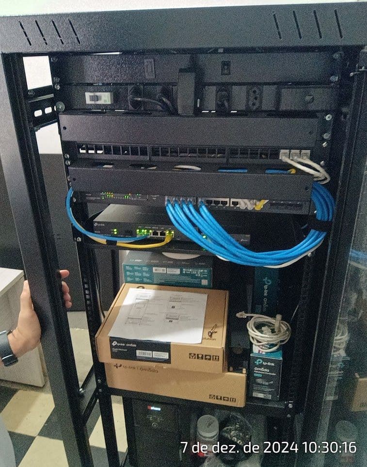 Instalação de Cabeamento Estruturado e Infraestrutura Gerenciada