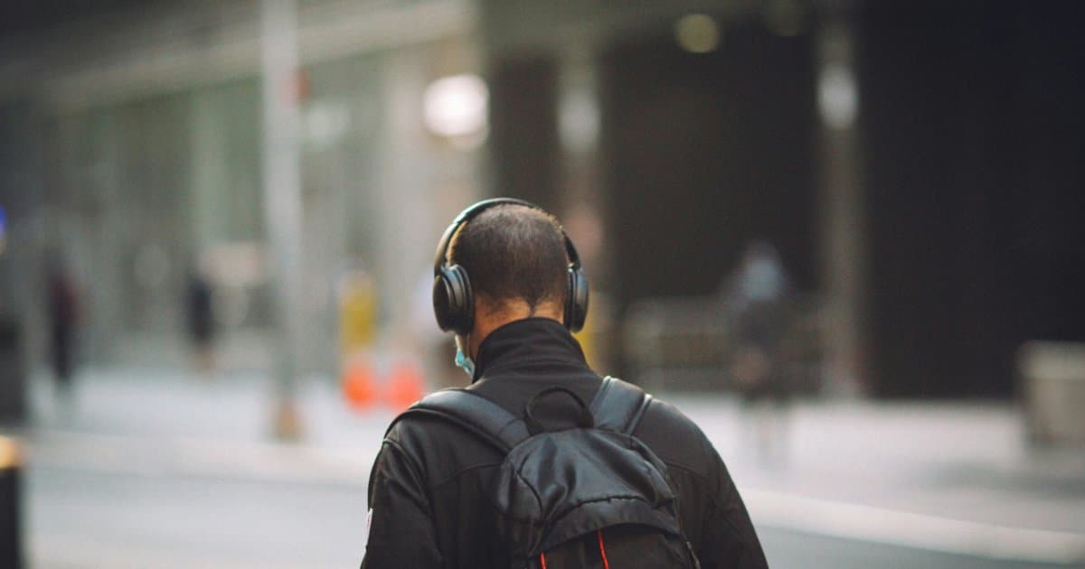 WhisperPair: Nova Vulnerabilidade Expõe Fones Bluetooth Corporativos